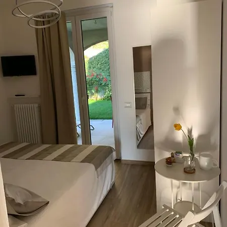فندق مبيت وإفطار Bregagno 3*